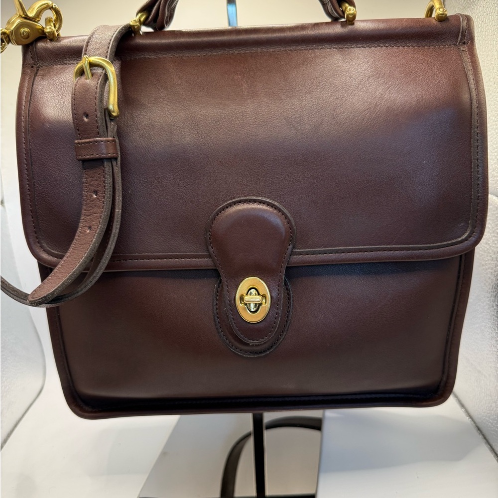 Coach vintage Willis Legacy 9927 Brown Leather Brass Crossbody Bag